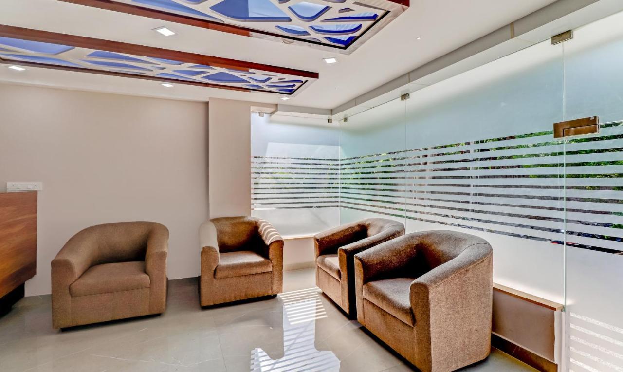 Treebo Trend Emora And Suites Domlur Hotel 3*