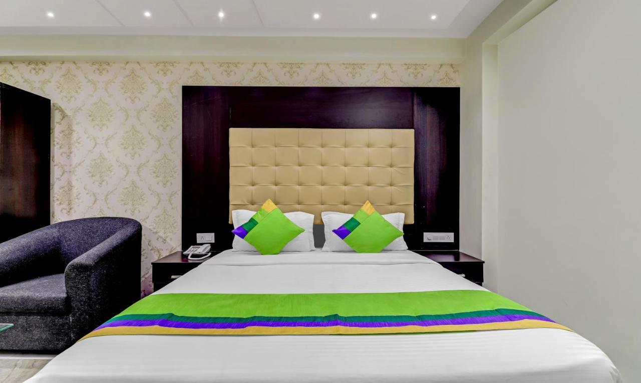 Hotel Treebo Trend Emora And Suites Domlur