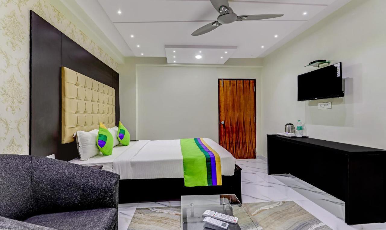 Treebo Trend Emora And Suites Domlur Bangalore