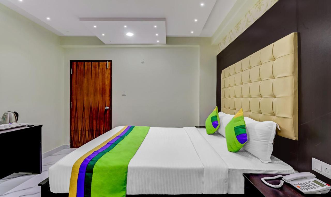 Hotel Treebo Trend Emora And Suites Domlur Bangalore