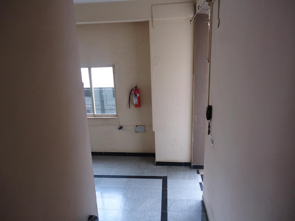 Sri Sai Comforts Hotel