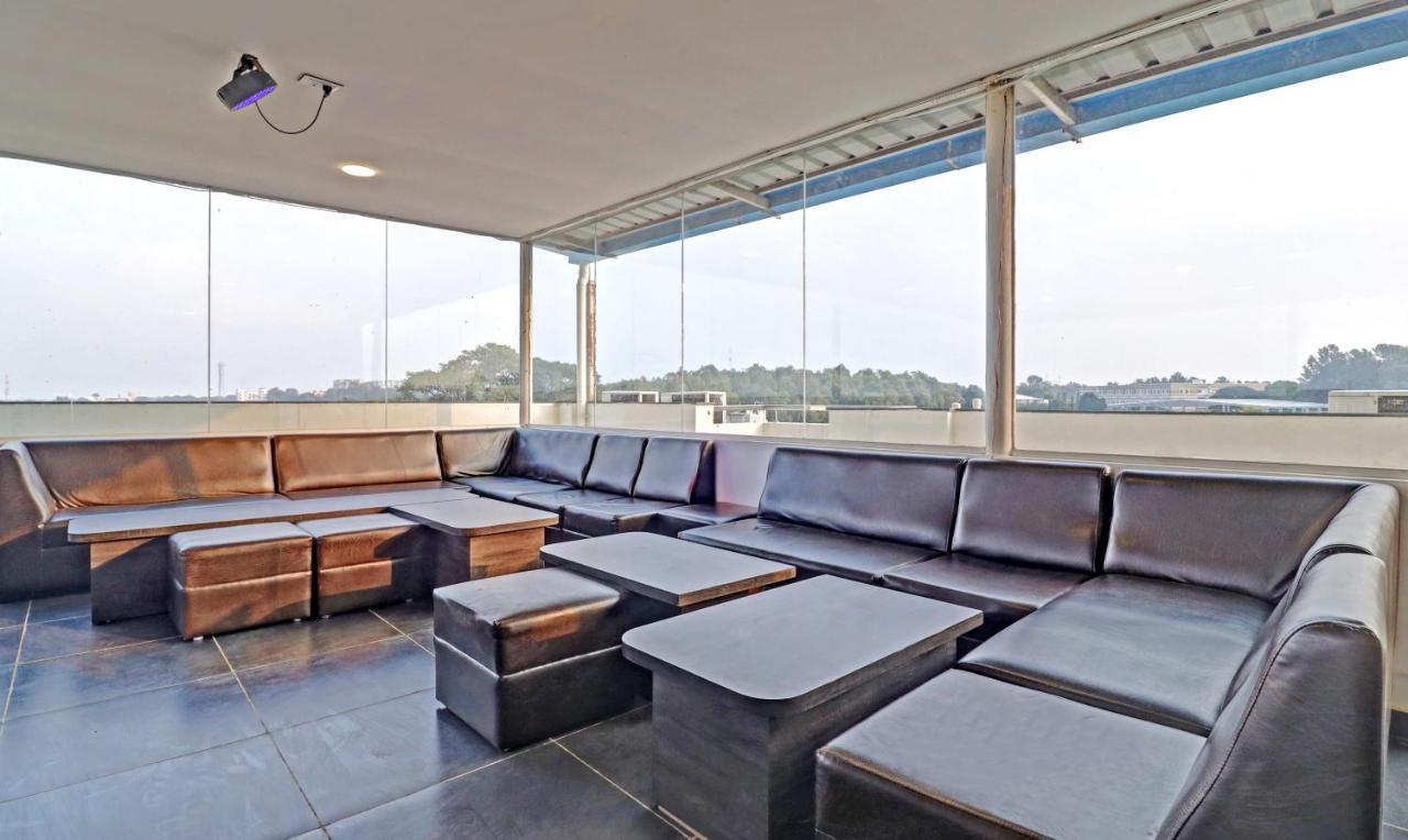Treebo Trend Rotano Suites Padukone Dravid Centre Bangalore