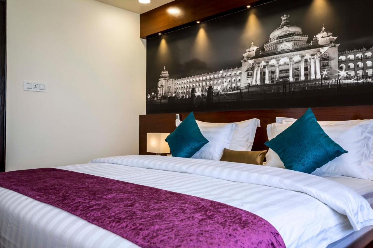 Hotel Urban Jade 4*