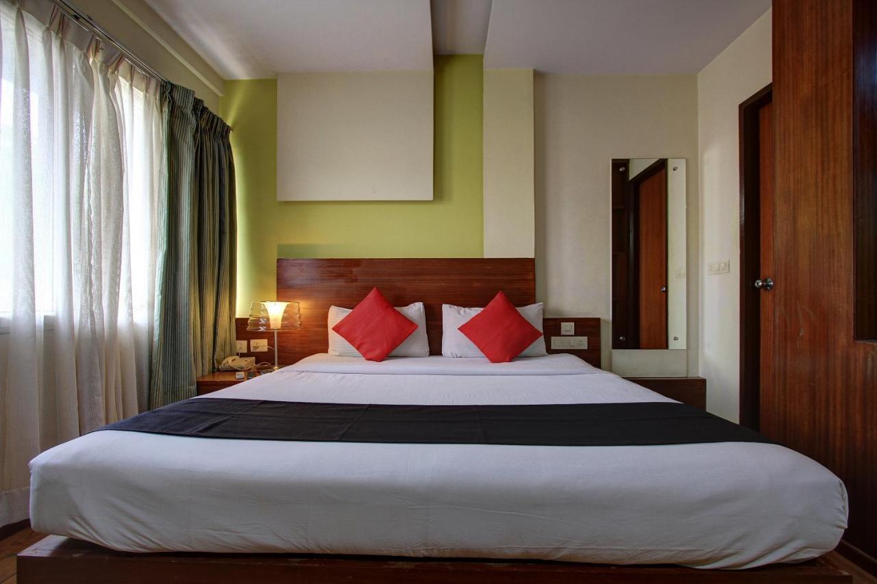 Townhouse Oak U T Elite Hotel