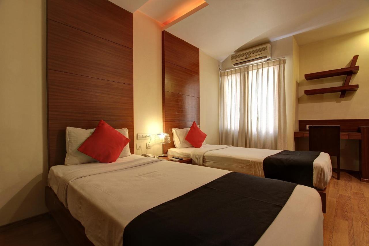 Townhouse Oak U T Elite Hotel Bangalore