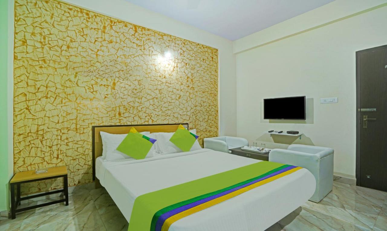 Hotel Galaxy Hebbal