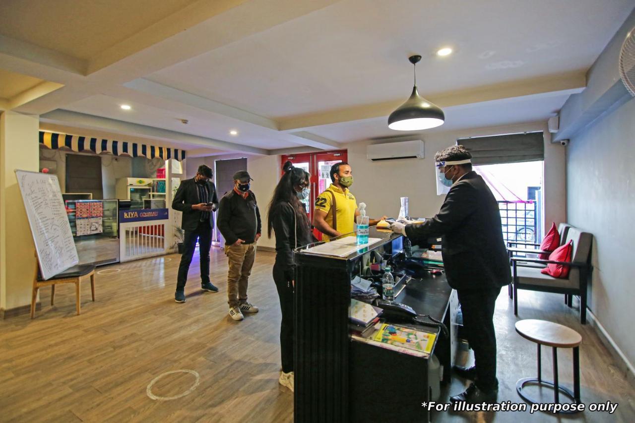 Townhouse Oak U T Elite Hotel