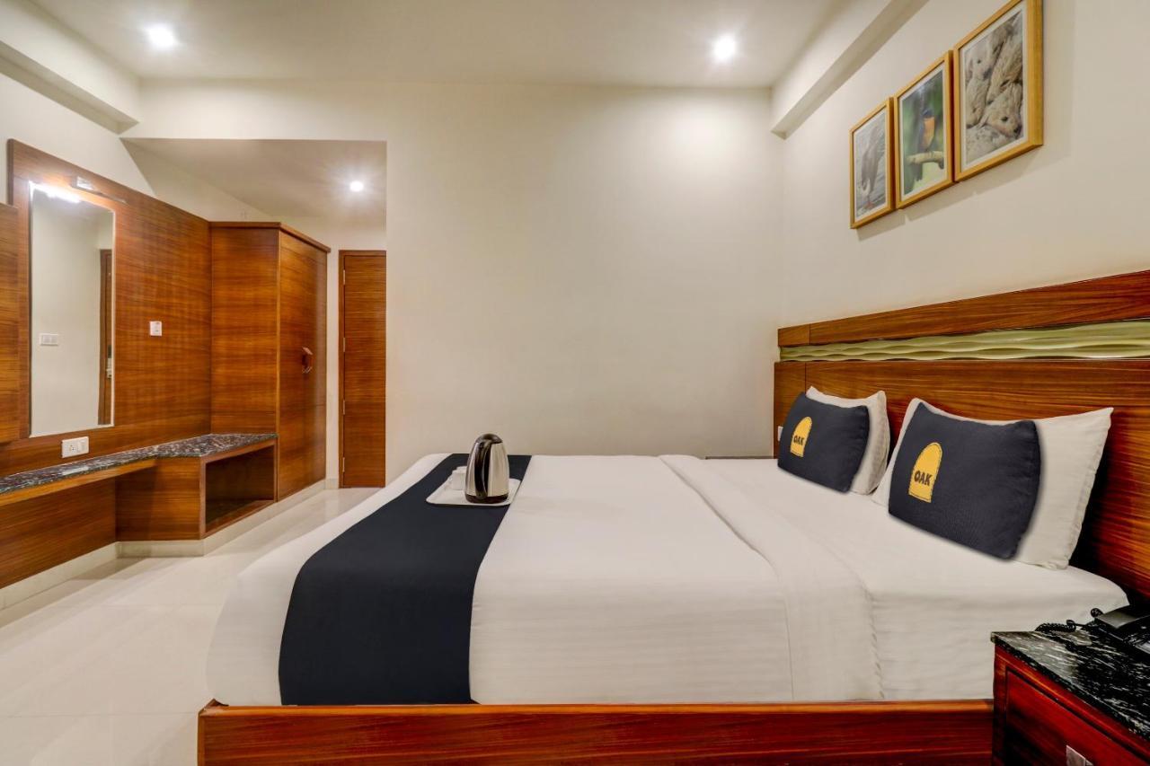 Townhouse Oak U T Elite Hotel Bangalore