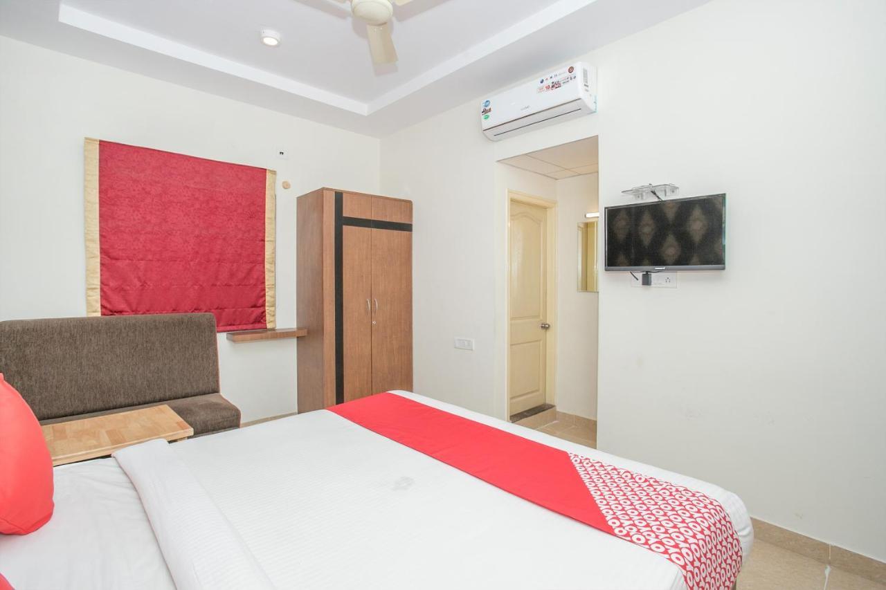 Oyo 7846 The Gardenia Hotel