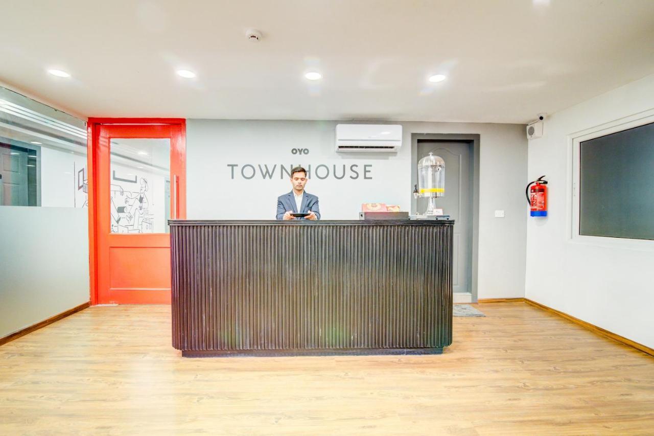 Oyo Townhouse 104 Koramangala Maharaja Signal Hotel 3*