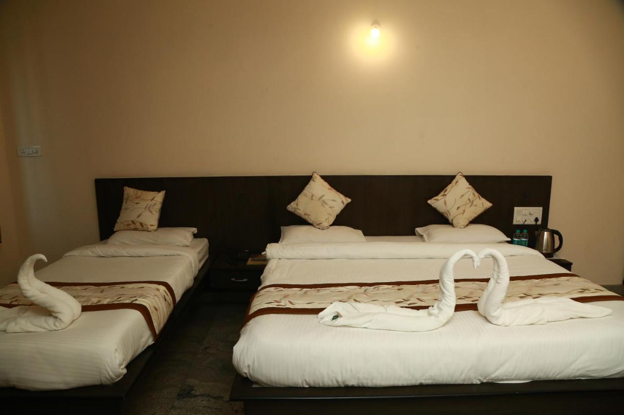 Soundarya Hotel