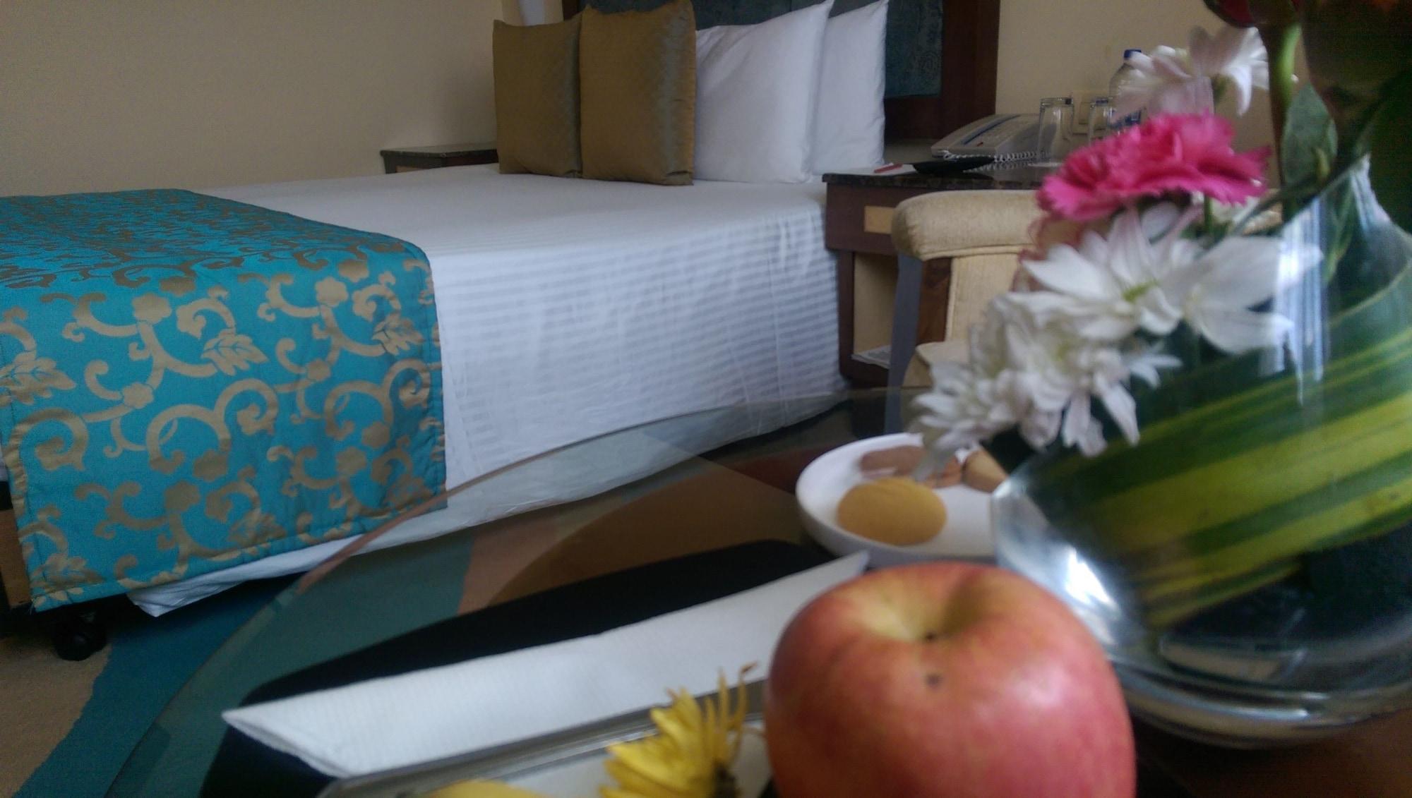 Vivanta Residency Road 5*