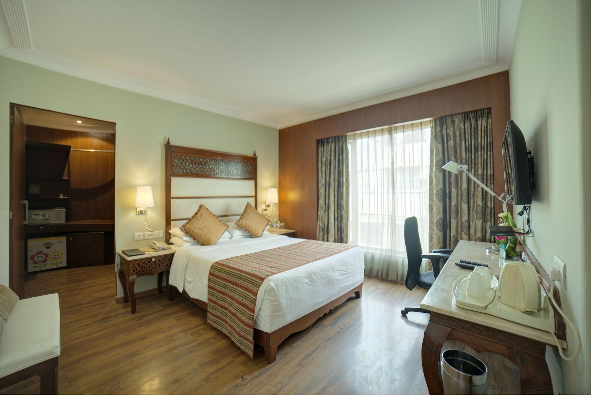 Hotel Goldfinch 4*
