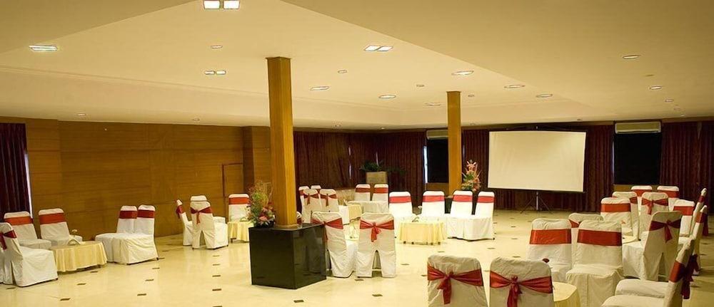 Hotel Ramanashree Brunton