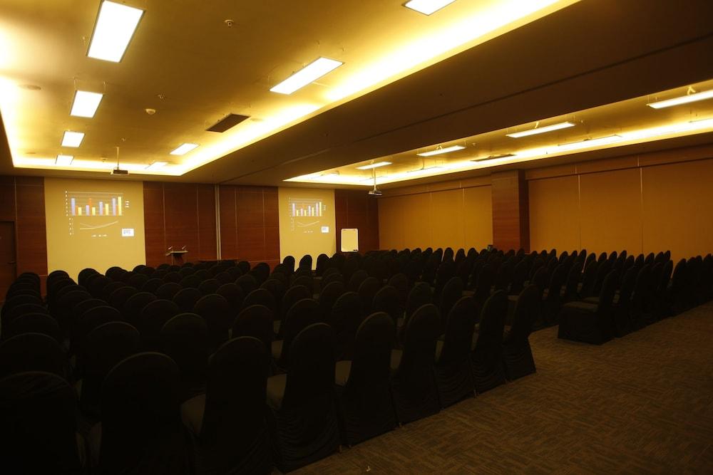 Keys Select By Lemon Tree Hotels, Whitefield, Hotel