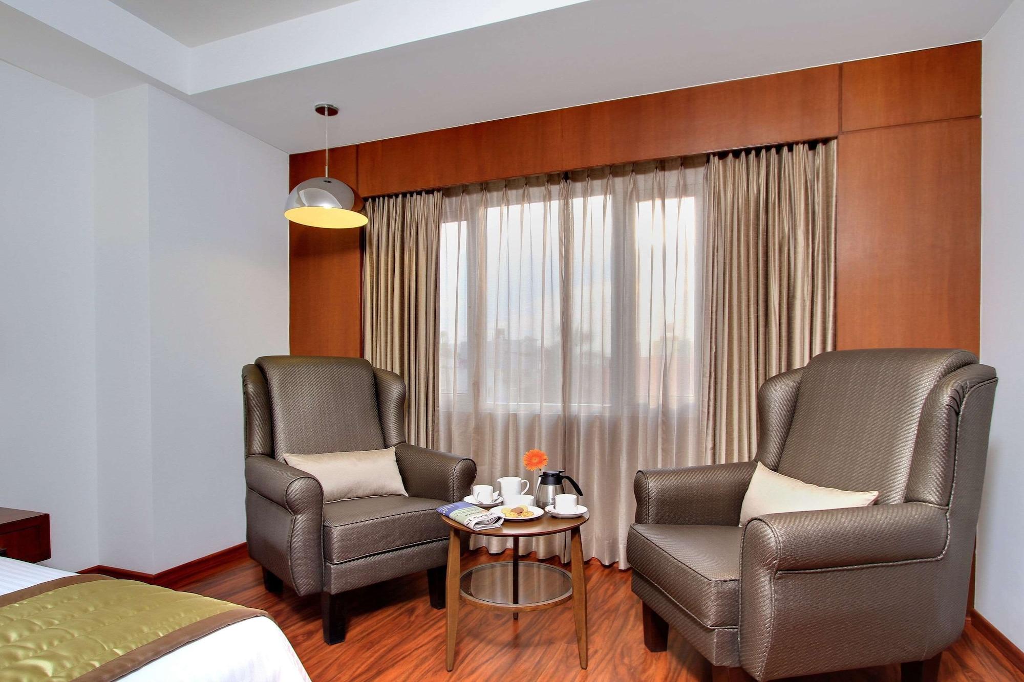 Comfort Insys Hotel 4*