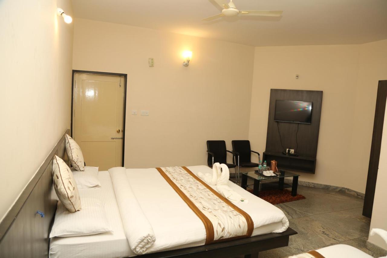 Soundarya 2* Bangalore