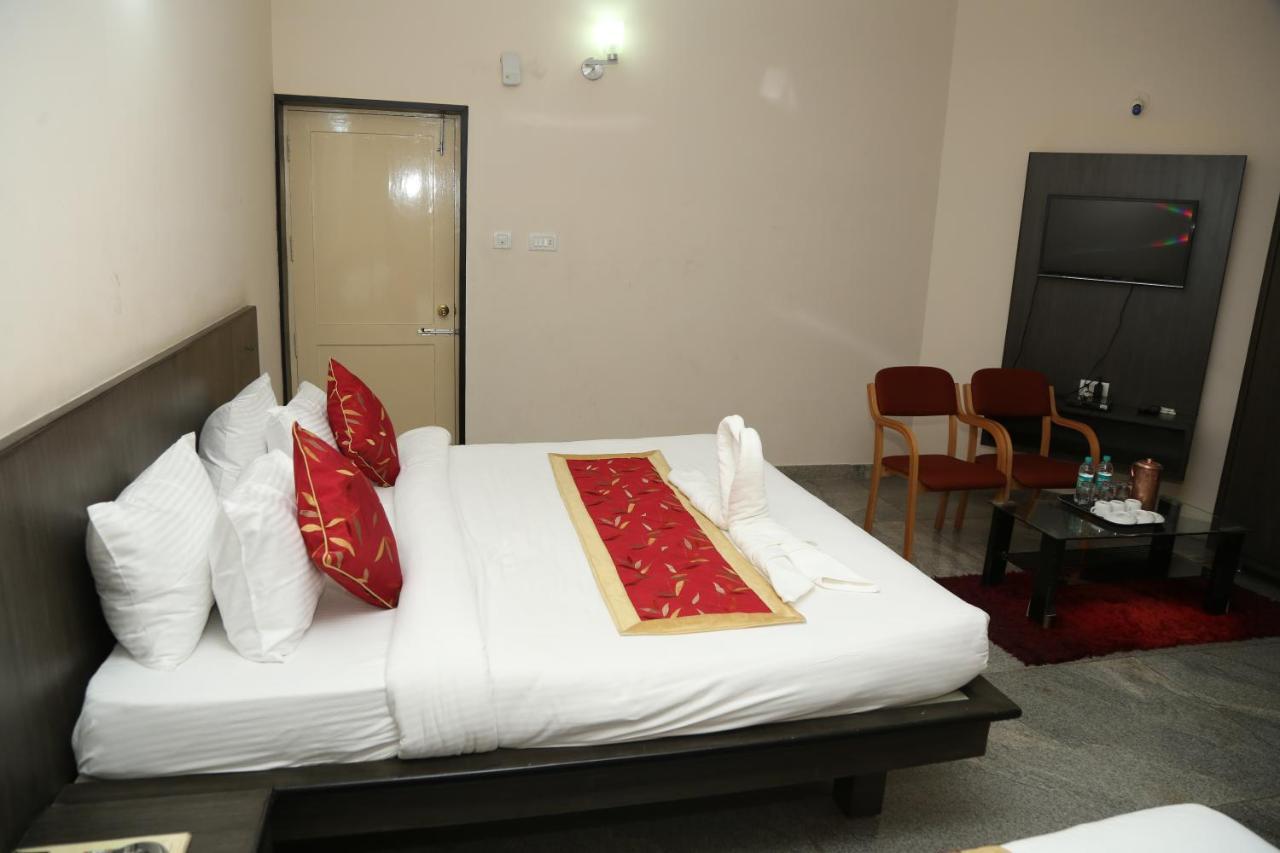 Soundarya Hotel Bangalore
