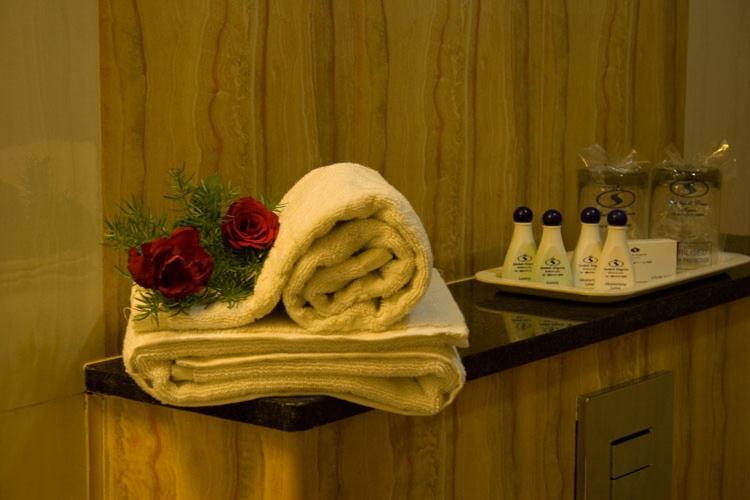 Sandesh Kingston Hotel 3*