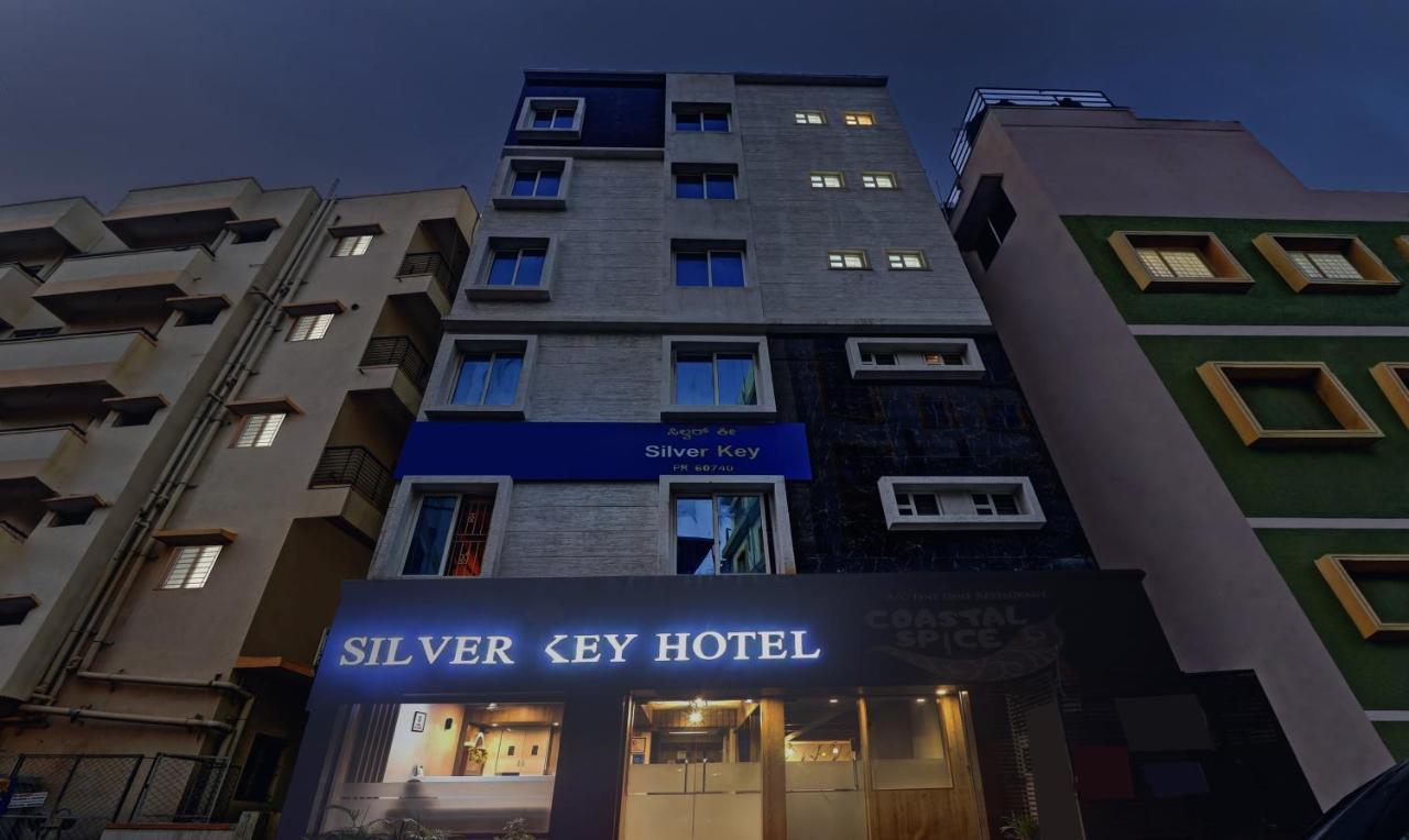 Hotel Treebo Silver Key, Marathahalli Bangalore