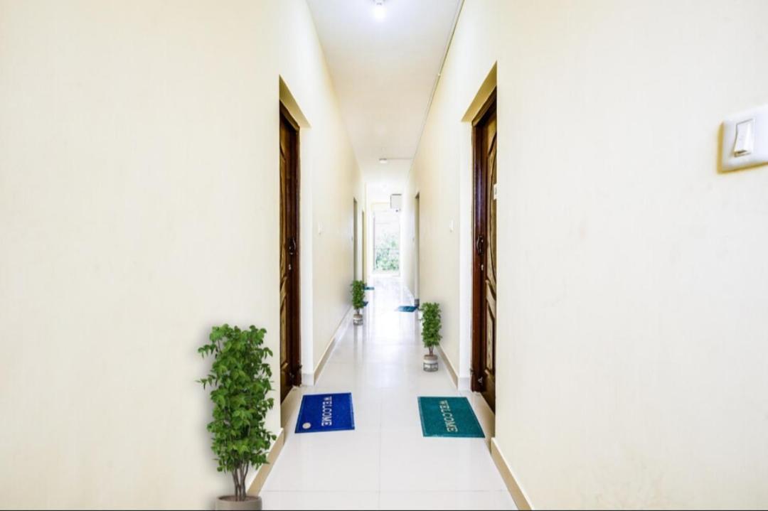 Oyo Squar Guest house Bangalore