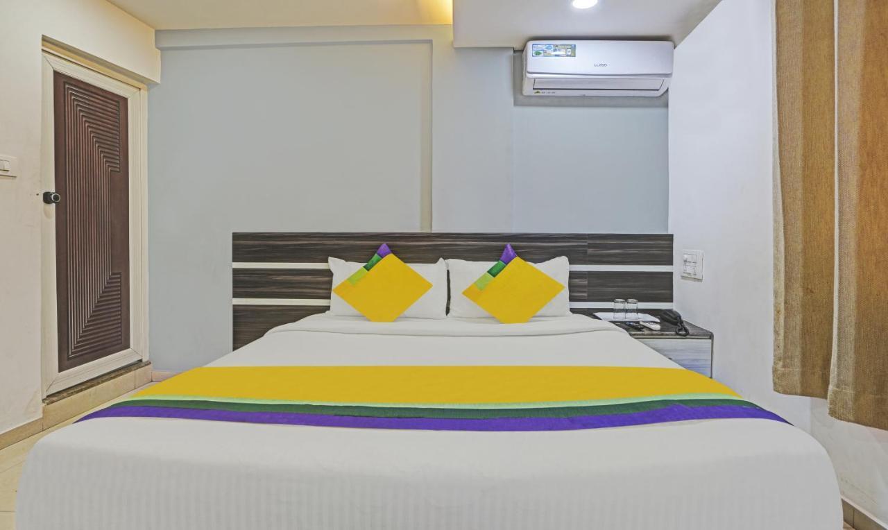 Hotel Itsy Purple Bangalore