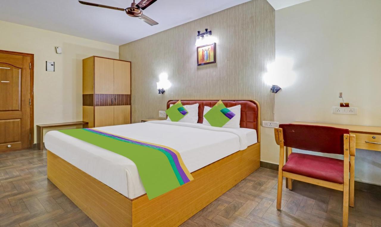 Hotel Treebo Akshaya Mayflower Vijaya Bank Layout