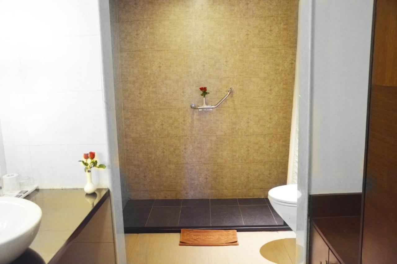Ashraya International Hotel 3*
