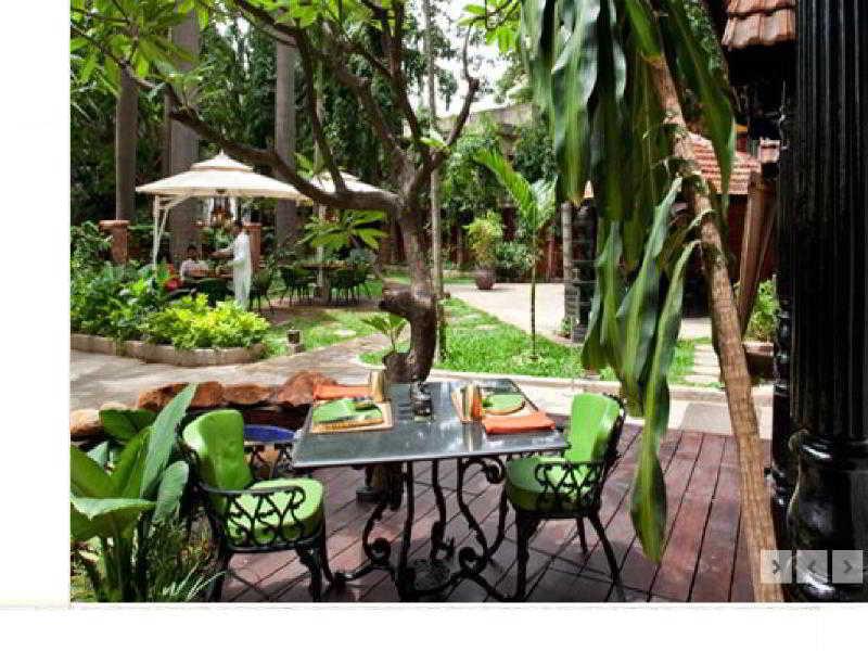 Hotel Vivanta Residency Road 5*