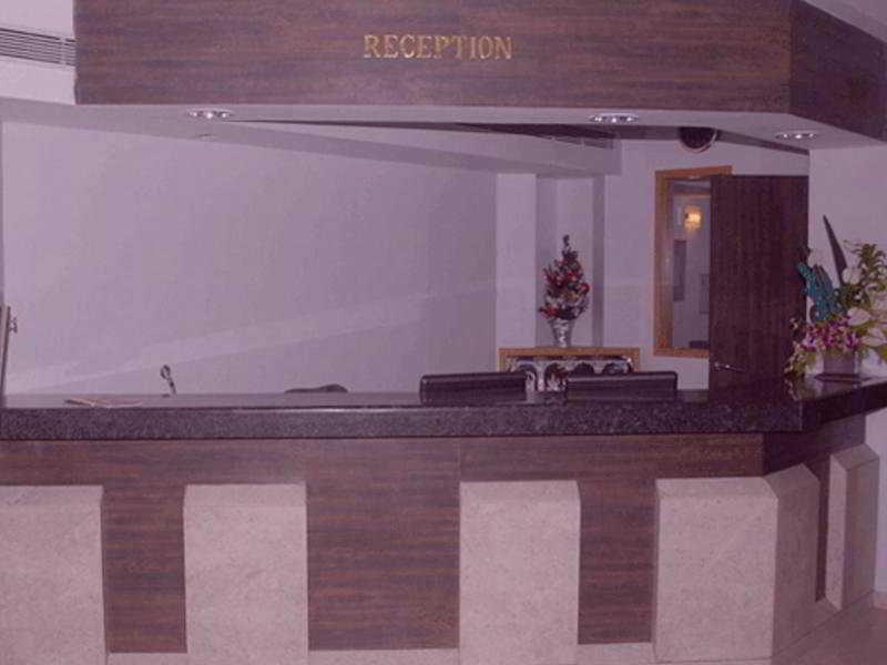Hotel The Curzon Court