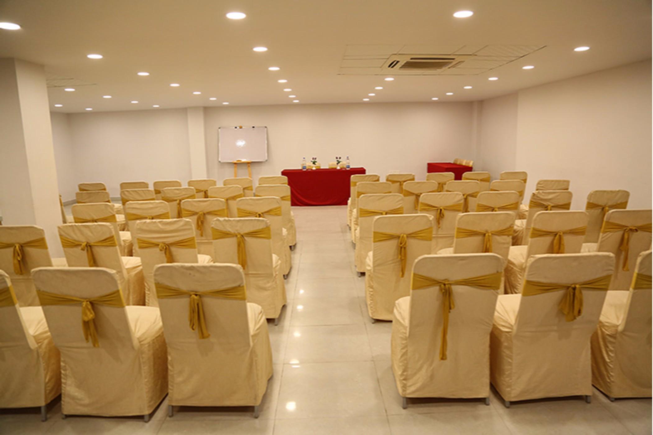 The Curzon Court Hotel 2*