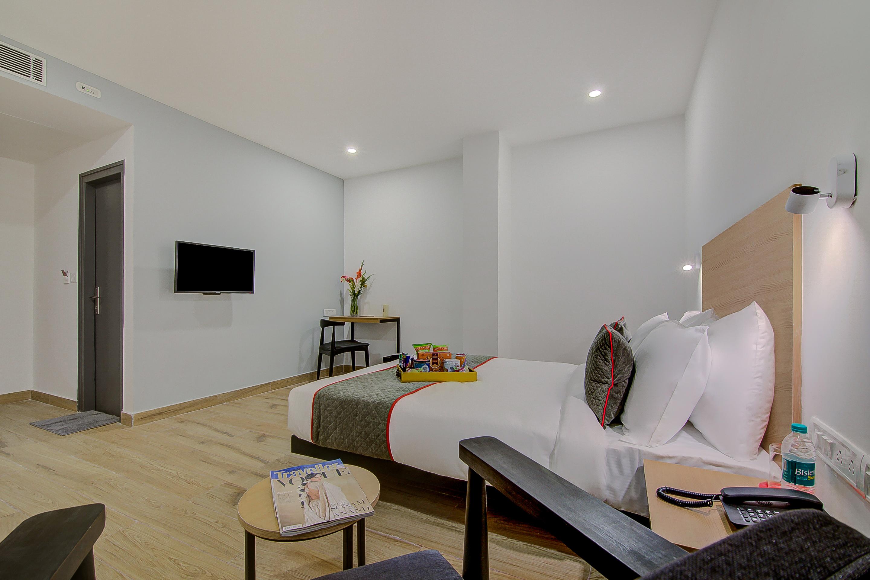 Oyo Townhouse 38 Banaswadi 100ft Road 3*