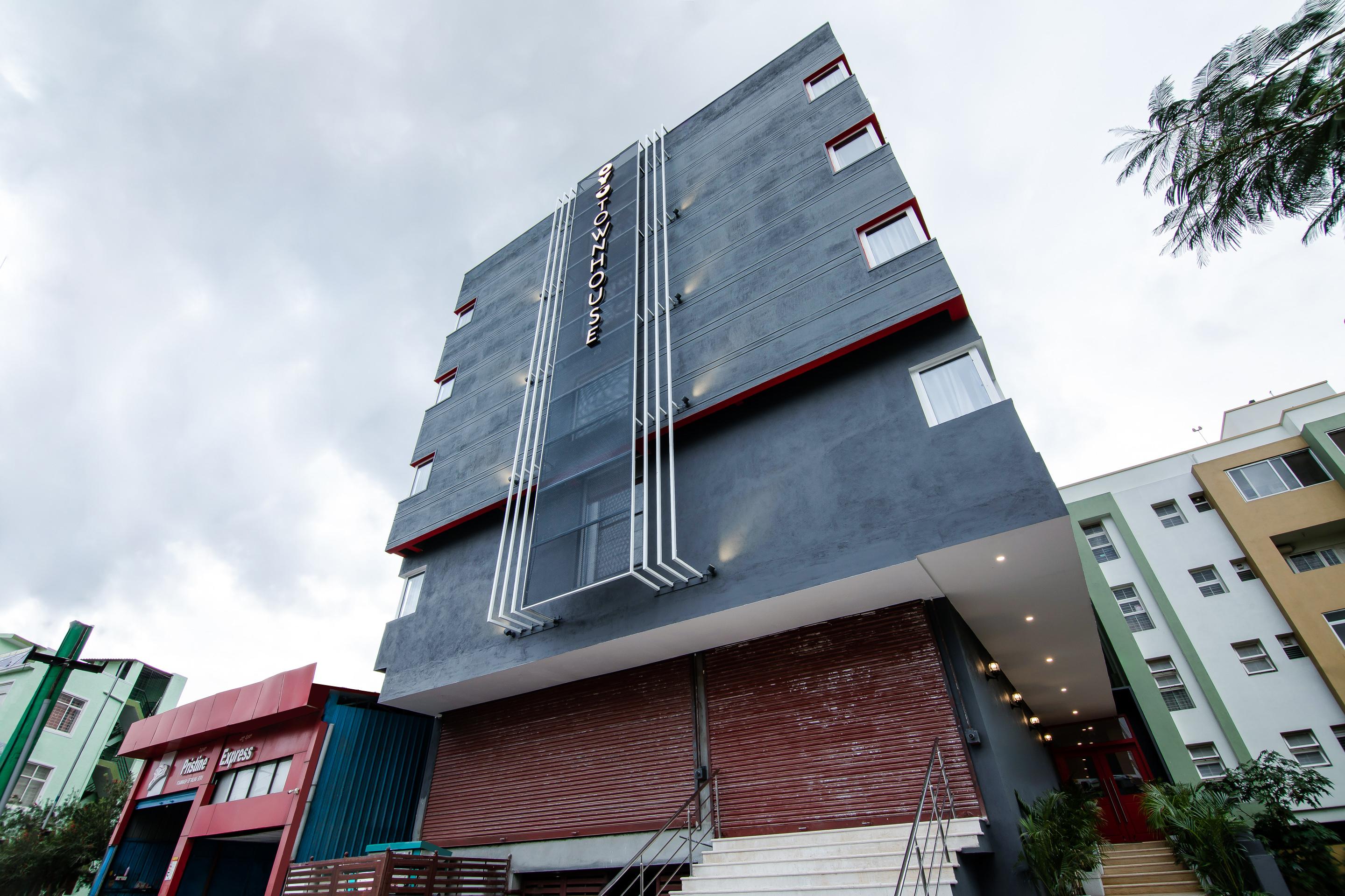 Oyo Townhouse 38 Banaswadi 100ft Road Hotel 3*