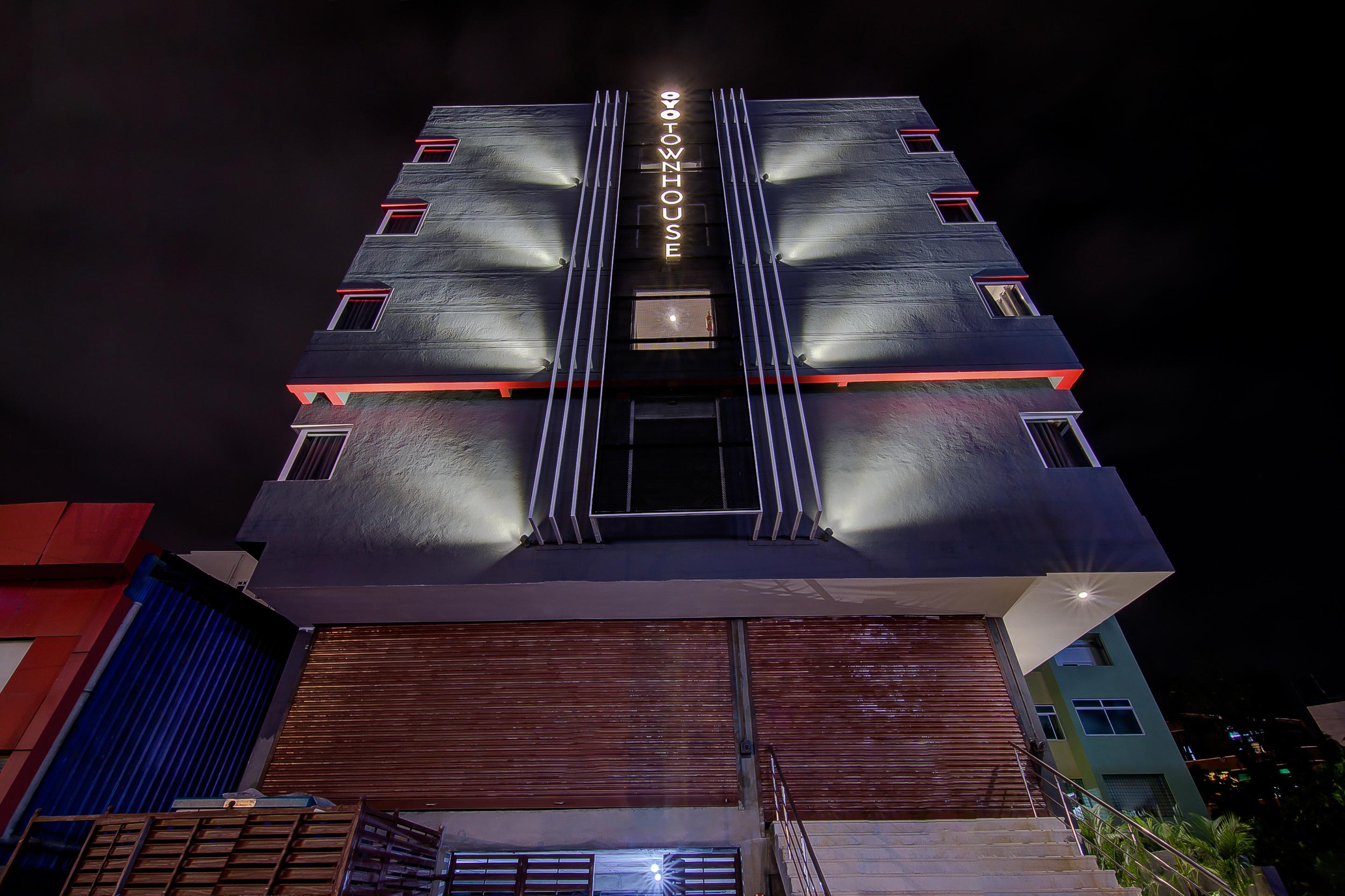 Oyo Townhouse 38 Banaswadi 100ft Road 3*