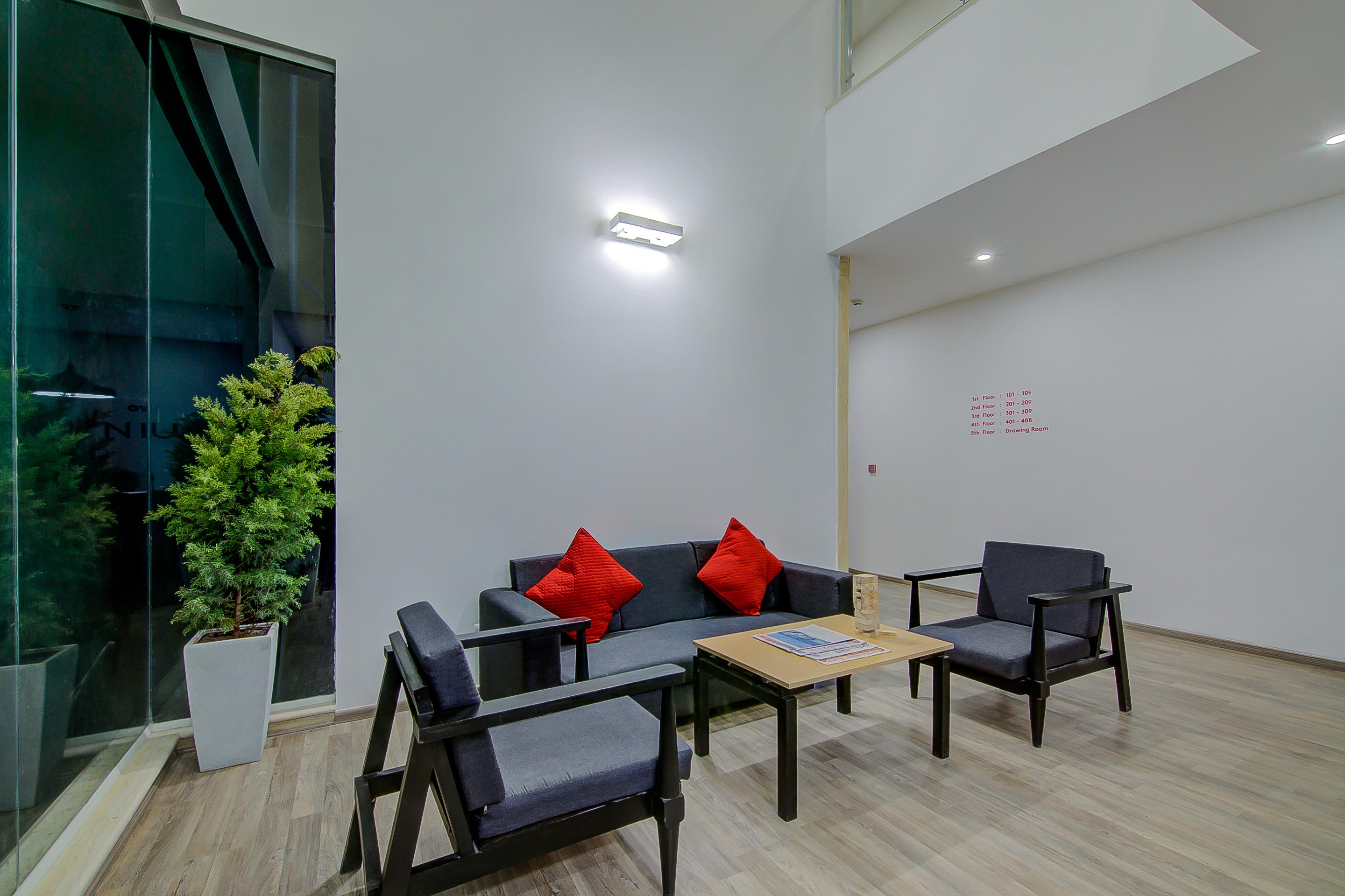 Hotel Oyo Townhouse 38 Banaswadi 100ft Road Bangalore