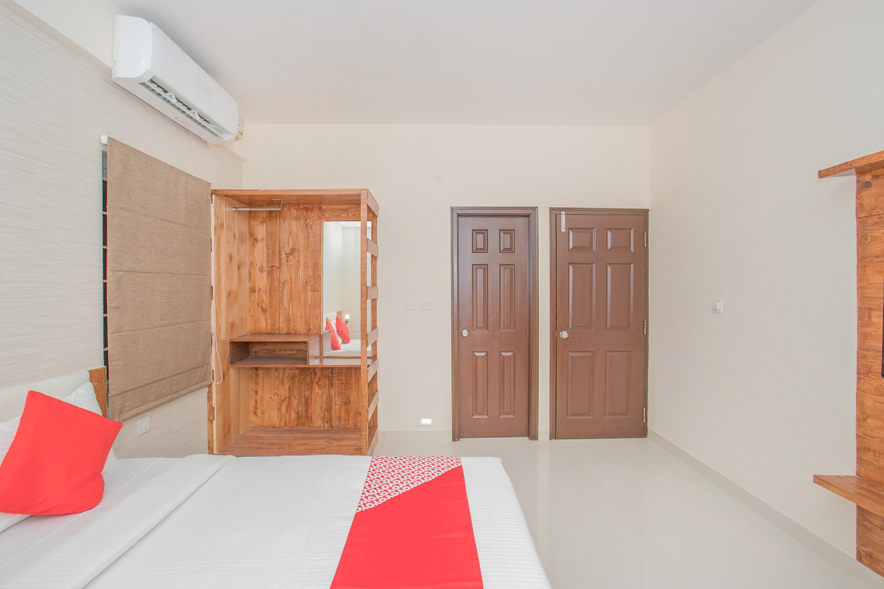 Oyo 12045 Dollars Nest Hotel 2*