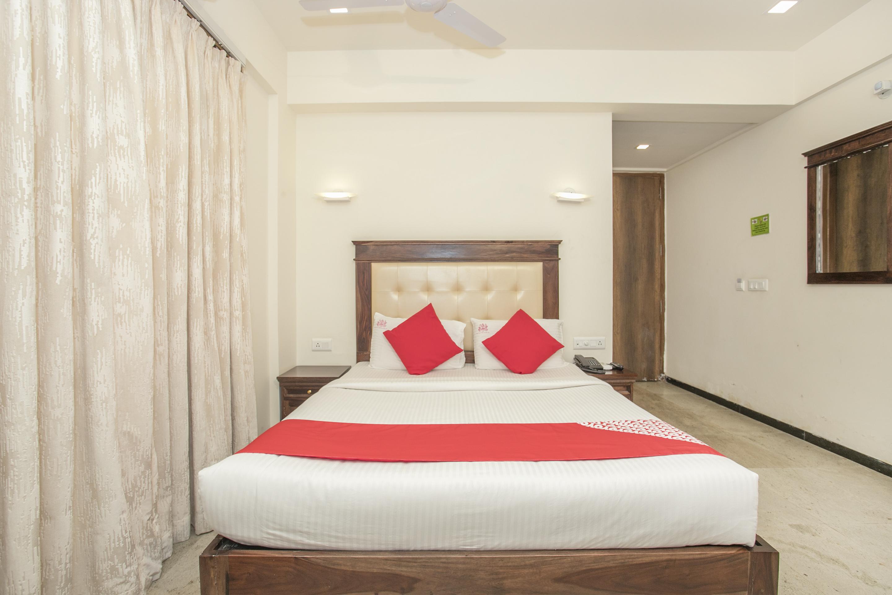 Hotel Oyo Indiranagar Old Airport Road