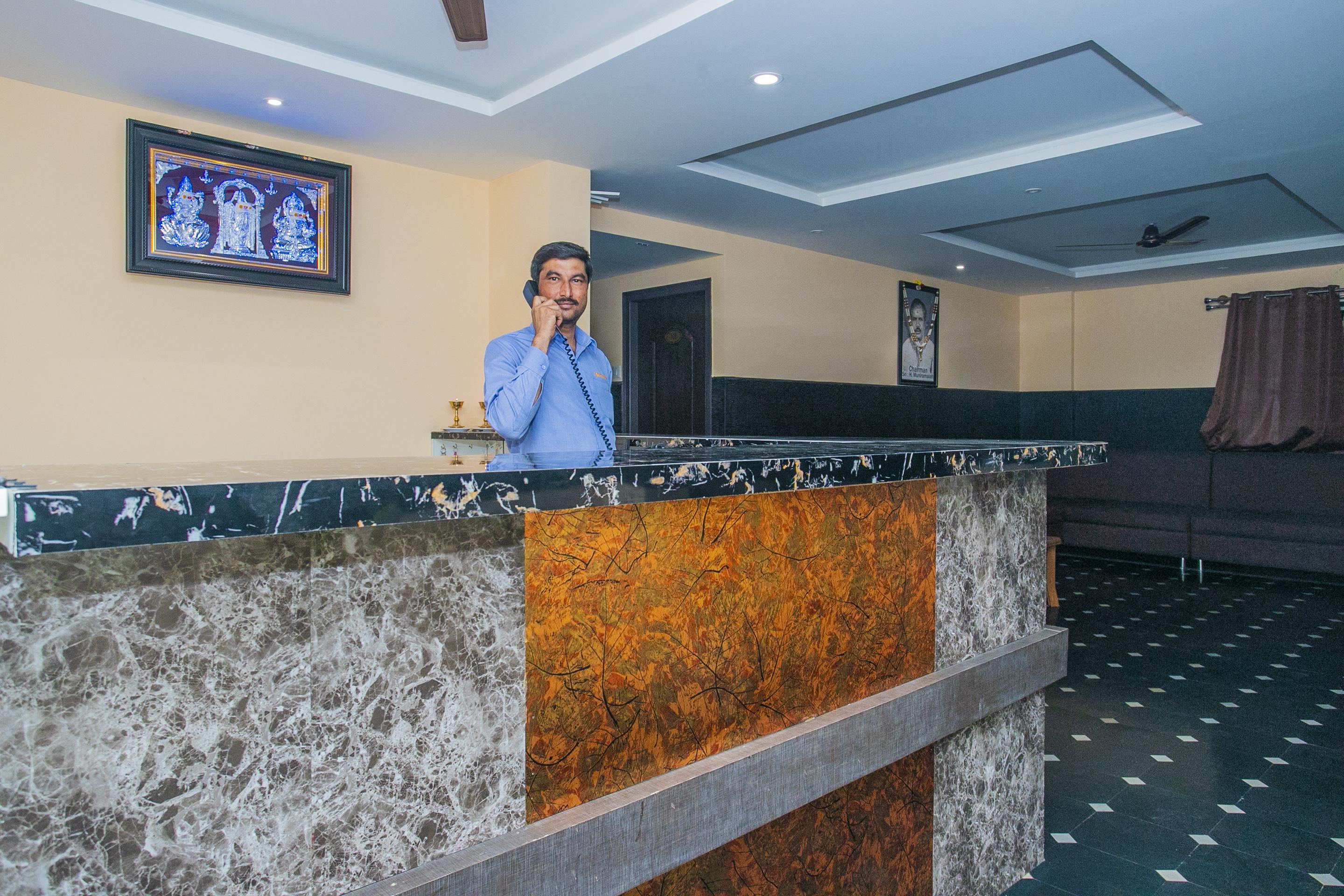 Hotel Oyo 22837 Chairmen's