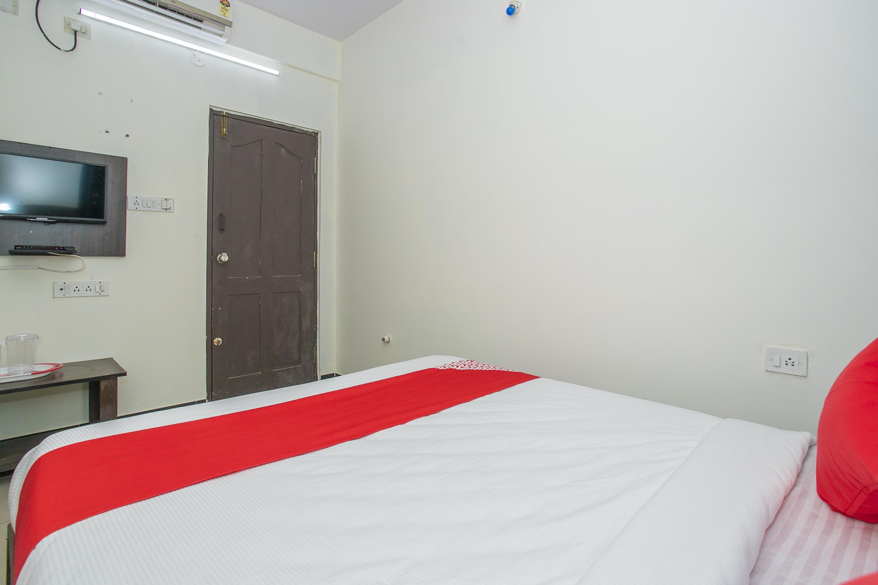 Hotel Gks Residency