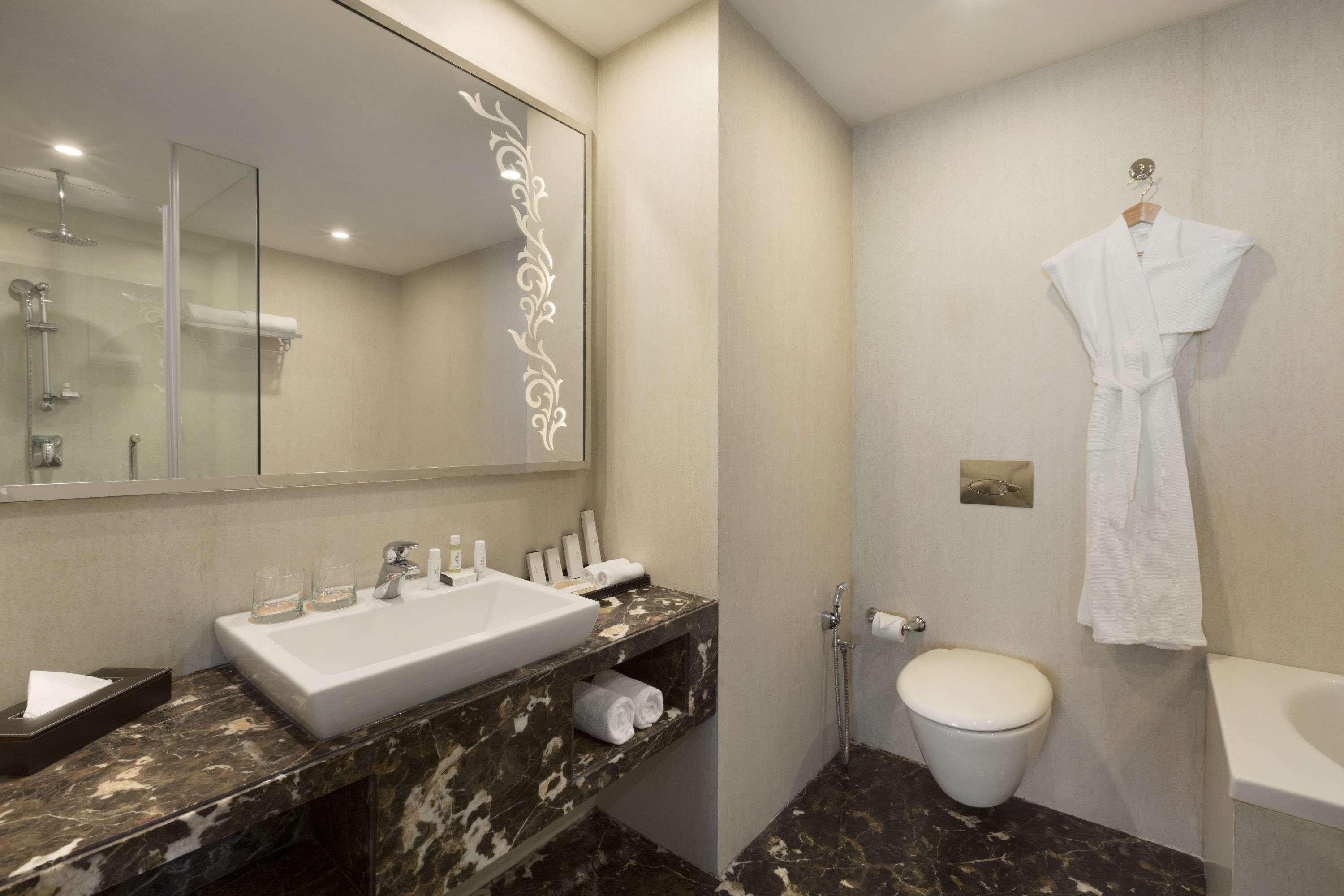 Howard Johnson By Wyndham, Hebbal, 4*