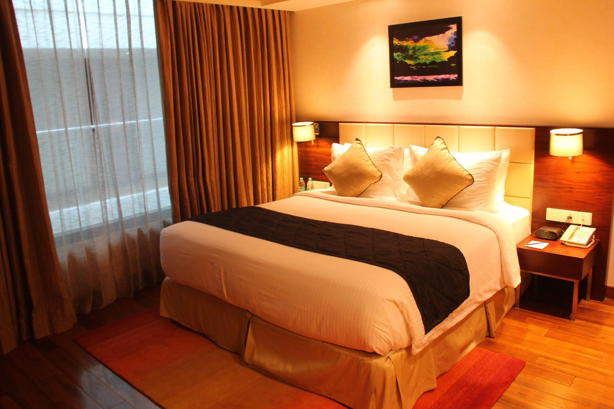 Hotel Howard Johnson By Wyndham, Hebbal, 4*