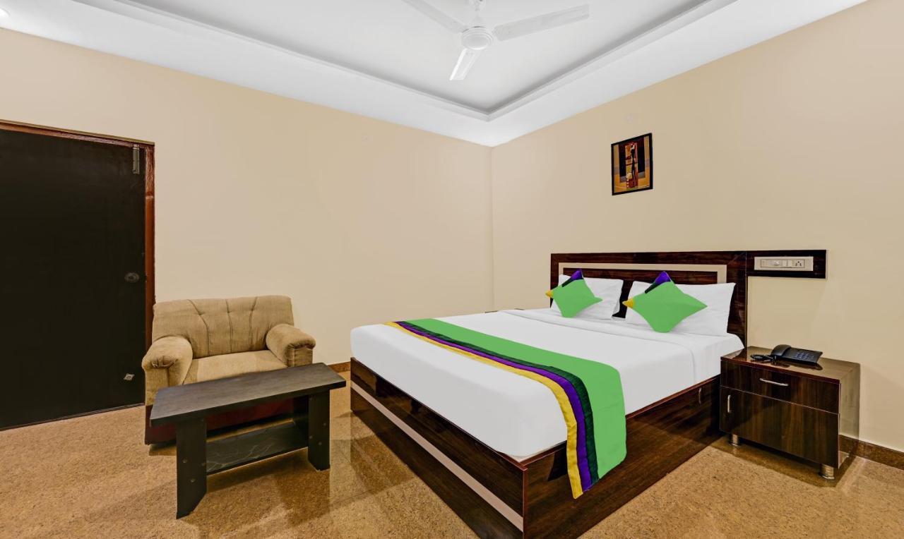 Hotel Treebo Royal Splendid 3*
