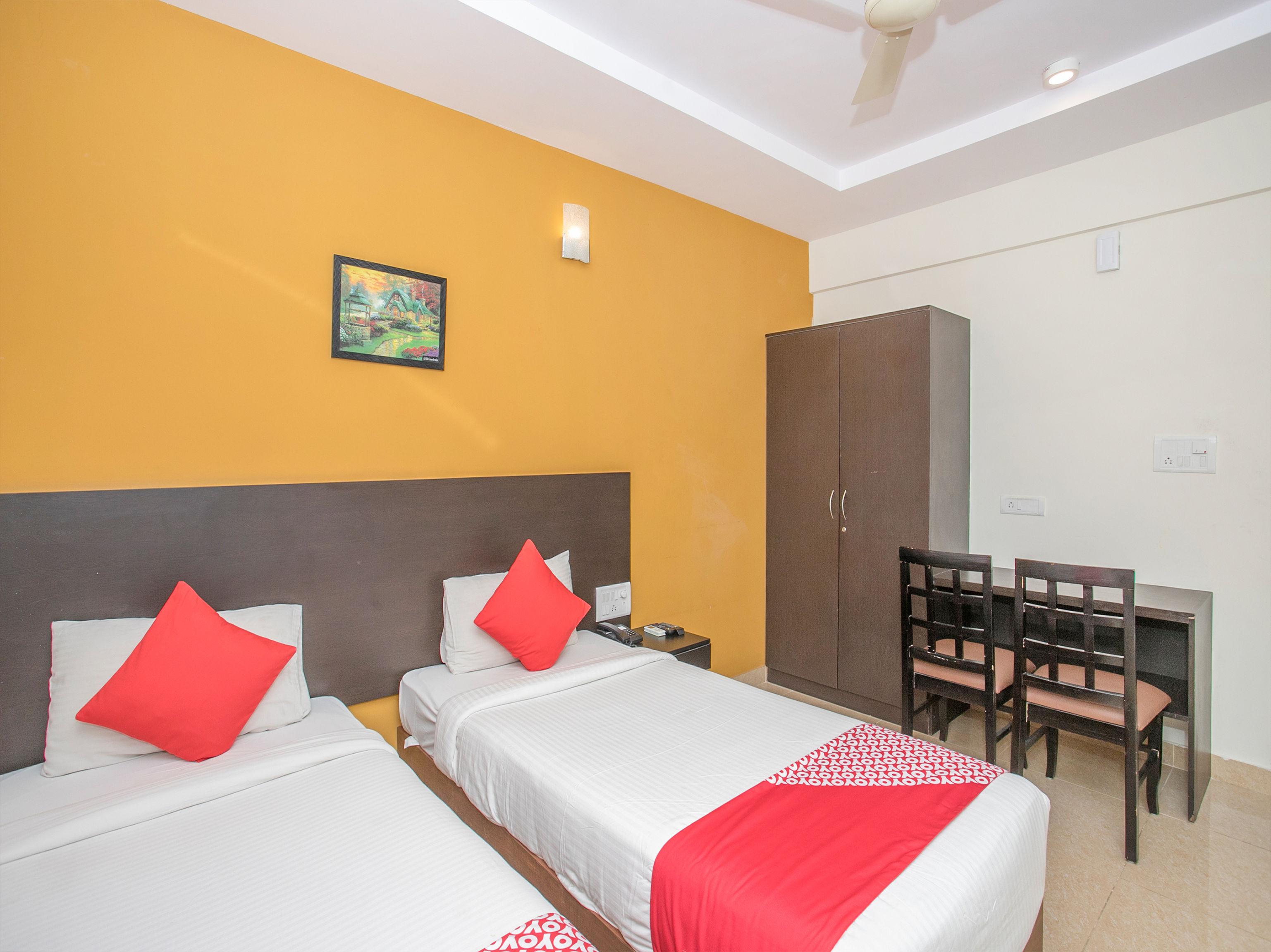 Oyo 7846 The Gardenia Hotel