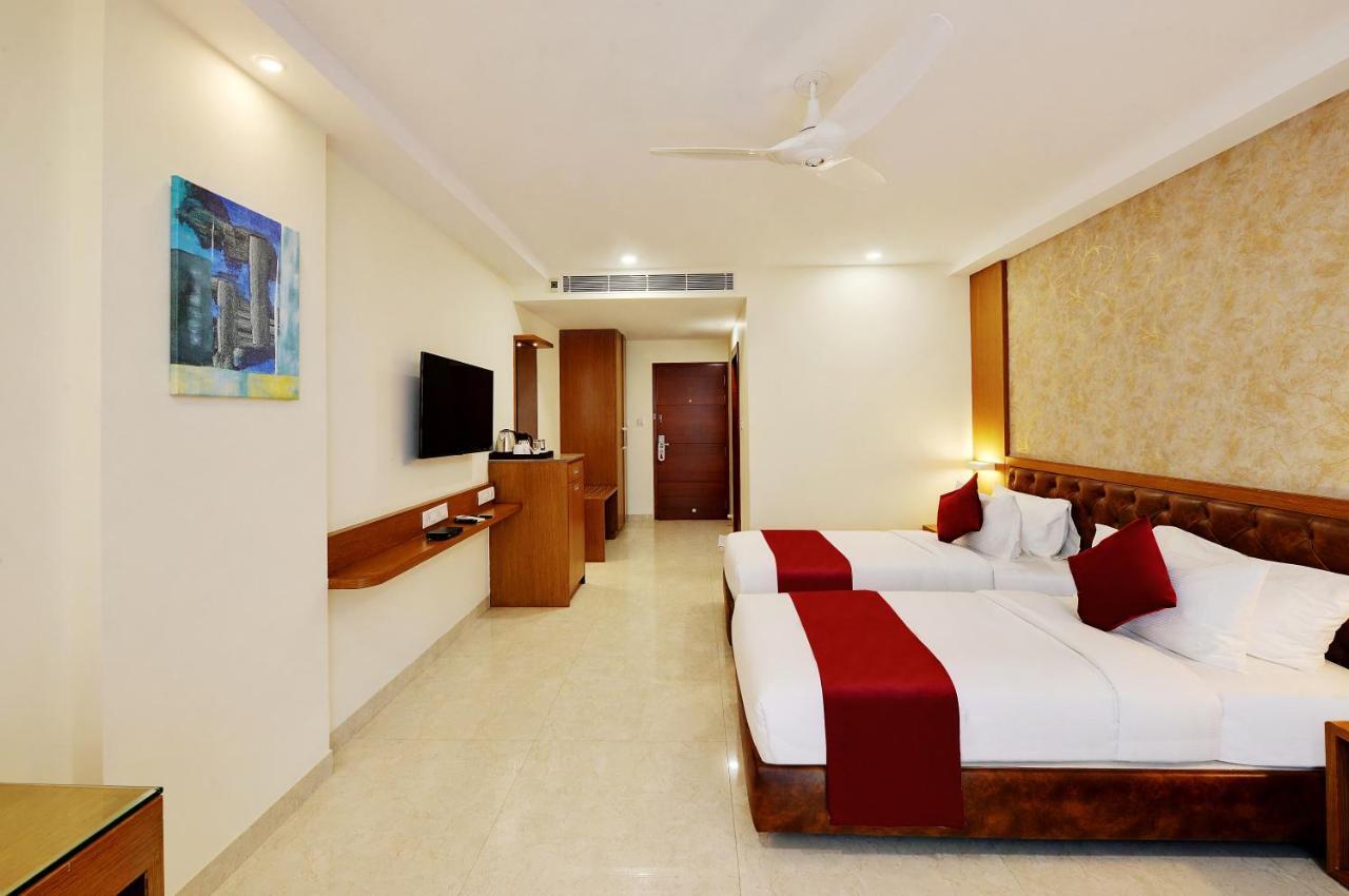 Hotel La Sara Gateway Bangalore
