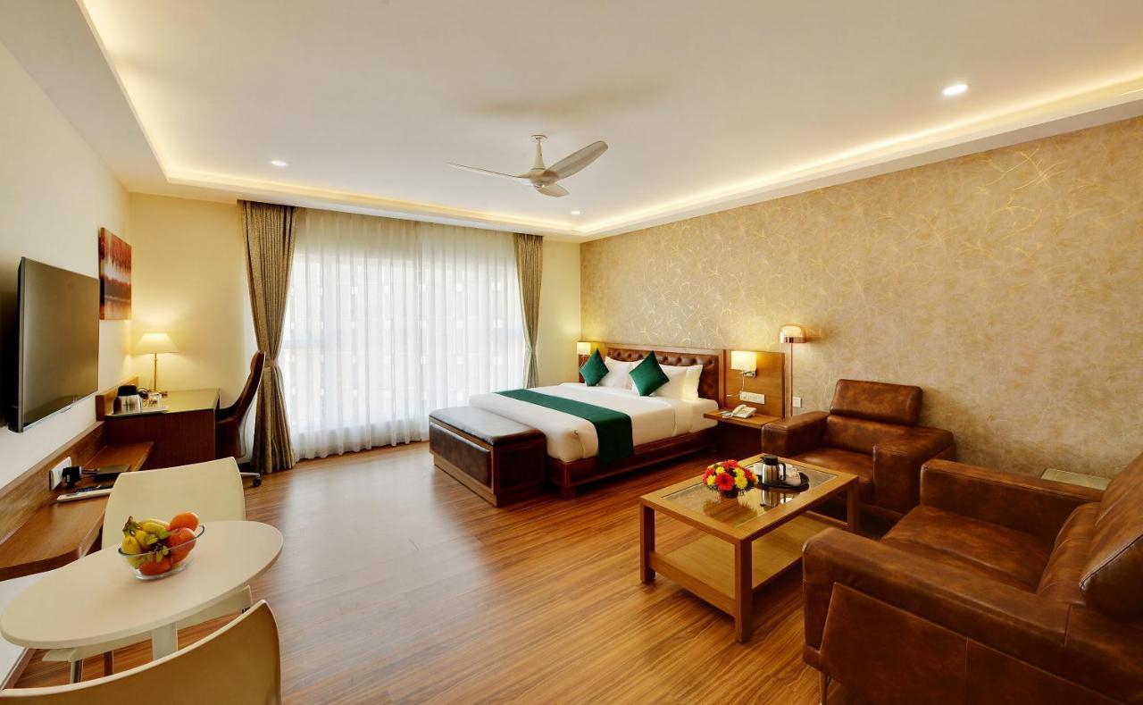 Hotel La Sara Gateway 3*