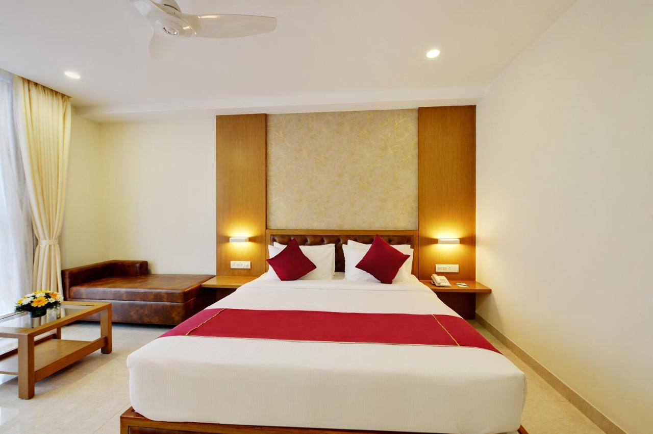 Hotel La Sara Gateway Bangalore