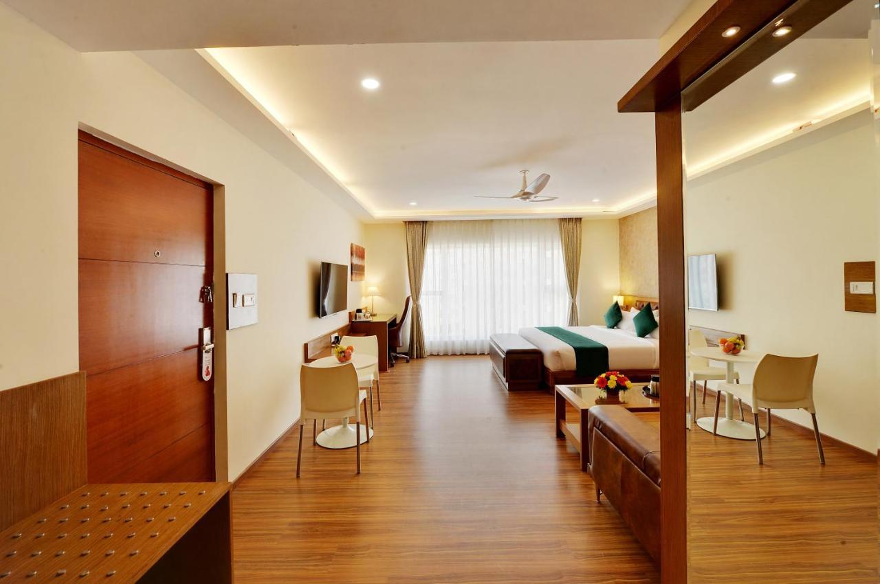 Hotel La Sara Gateway Bangalore