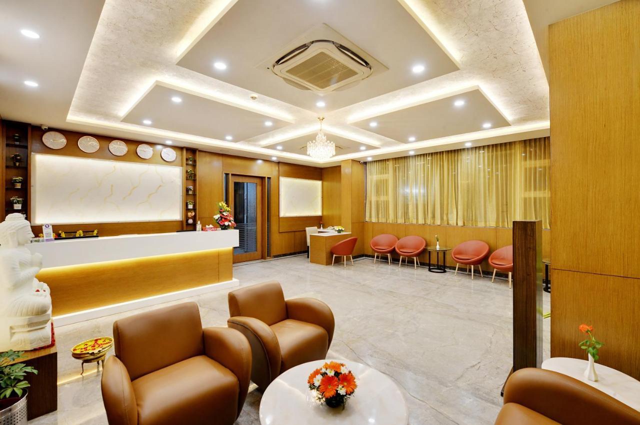 Hotel La Sara Gateway