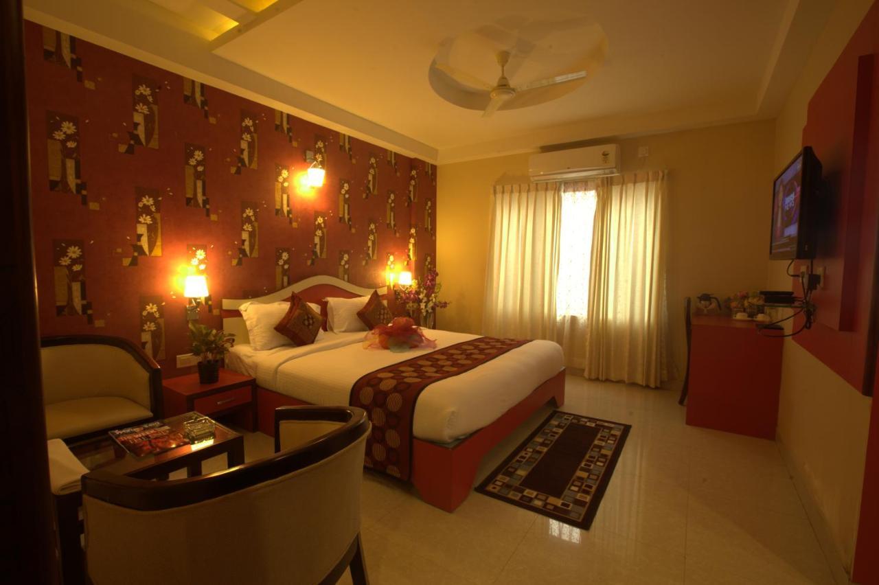 Hotel Royal Shades Kodihali