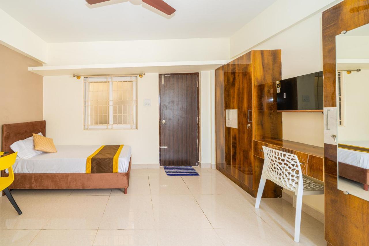 Arcade Studio Hotel